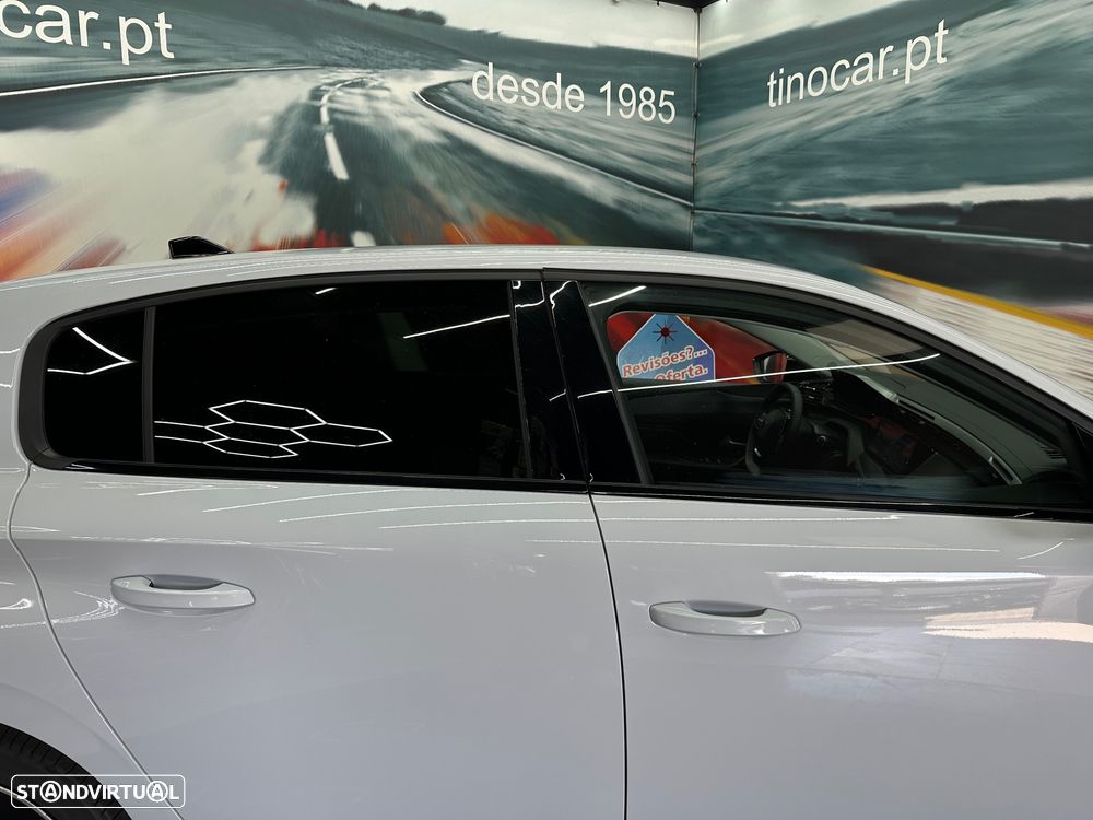 Peugeot e-308 54 kWh Allure - 9