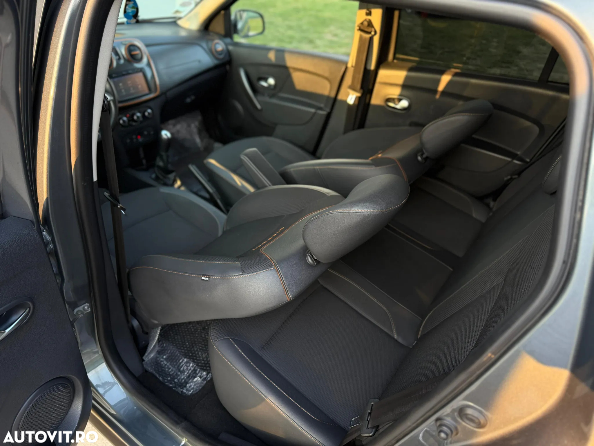 Dacia Logan Stepway MCV 0.9 TCe Prestige - 9