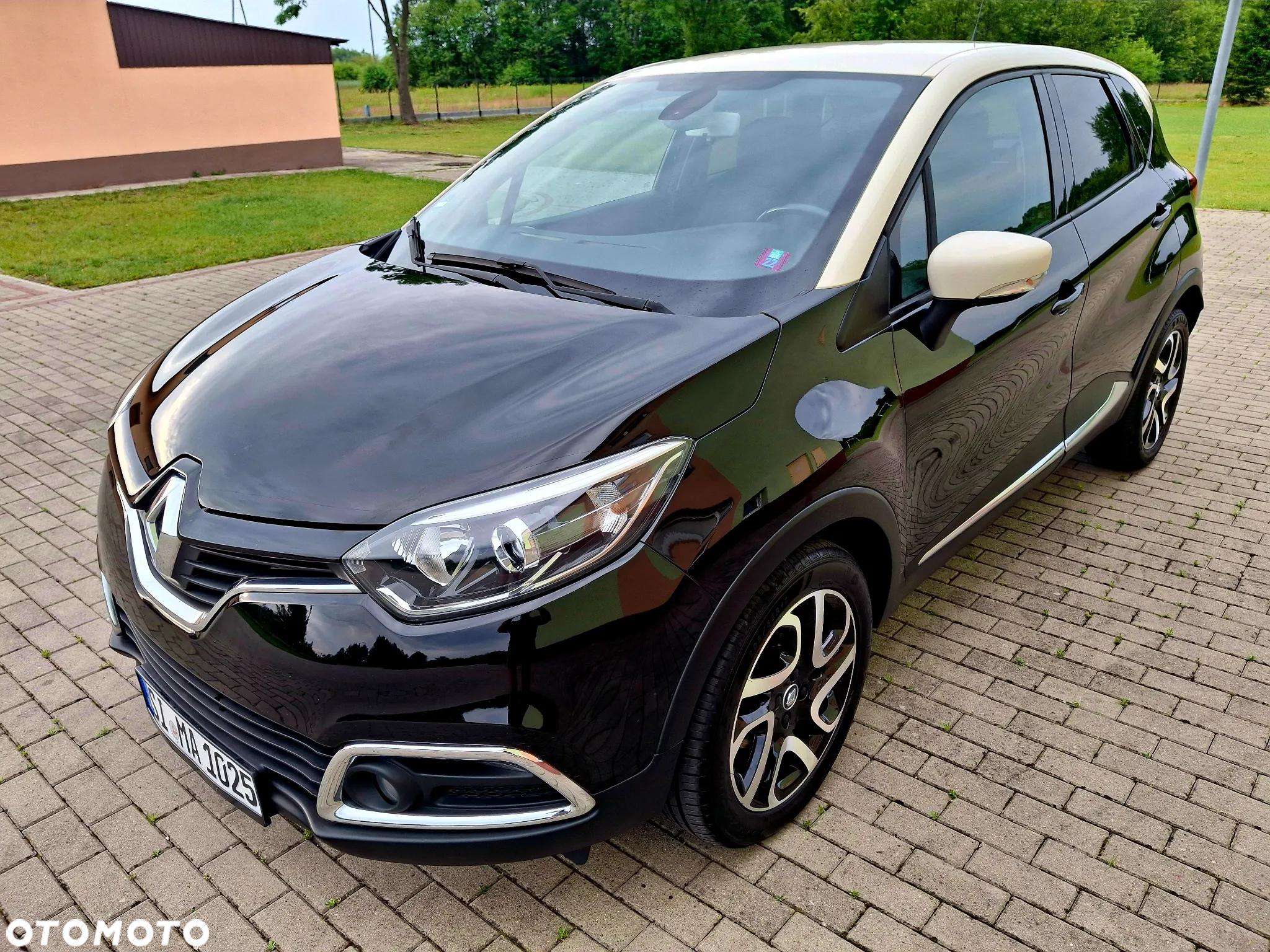 Renault Captur 1.2 Energy TCe Initiale Paris EDC - 15