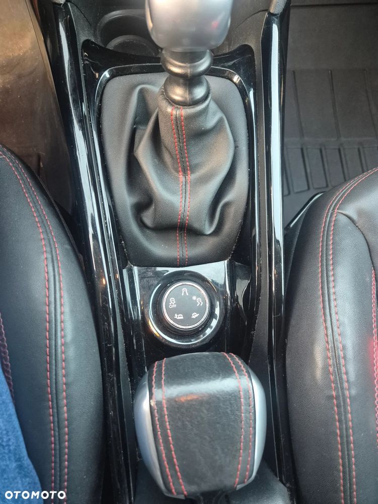 Peugeot 2008 BlueHDi FAP 120 STOP & START GT-Line Edition - 12