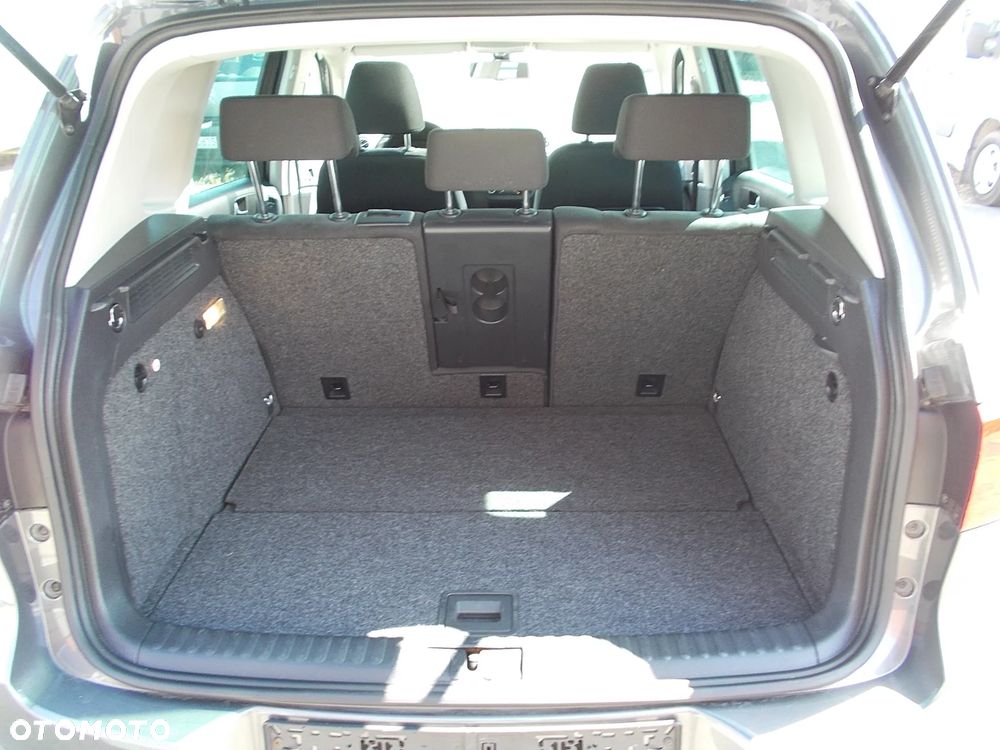 Volkswagen Tiguan - 6