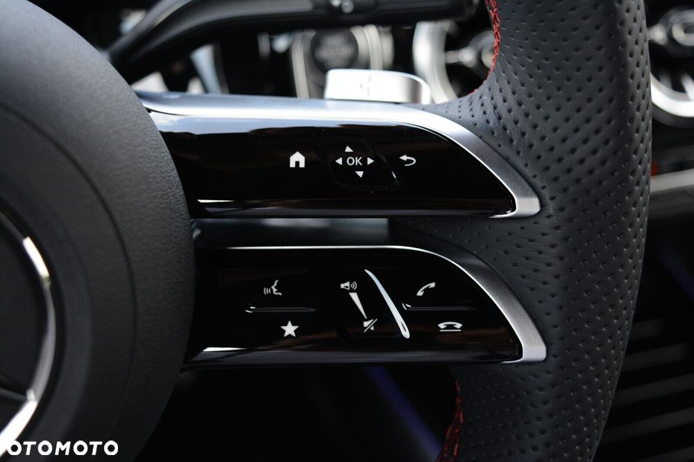 Mercedes-Benz GLA 200 AMG Line - 14