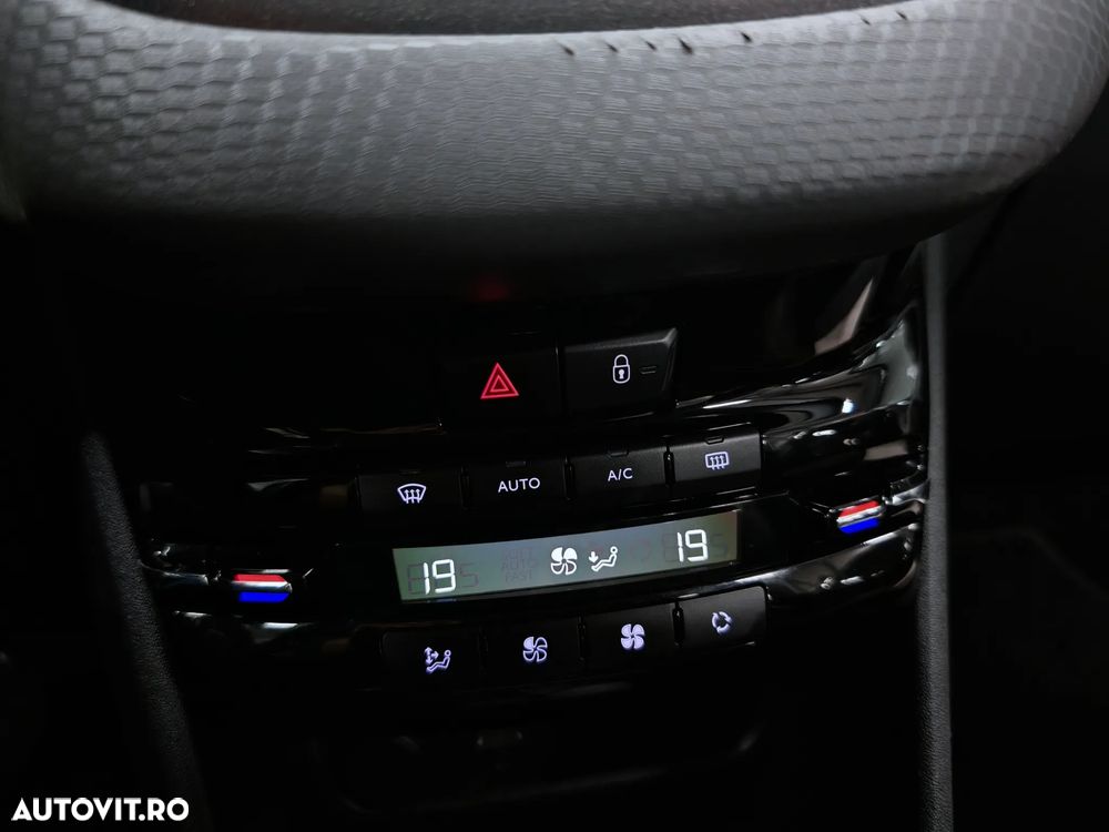 Peugeot 2008 PureTech 110 Stop&Start EAT6 Allure - 20