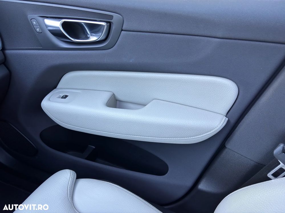 Volvo XC 60 T8 Twin Engine AWD Inscription - 19