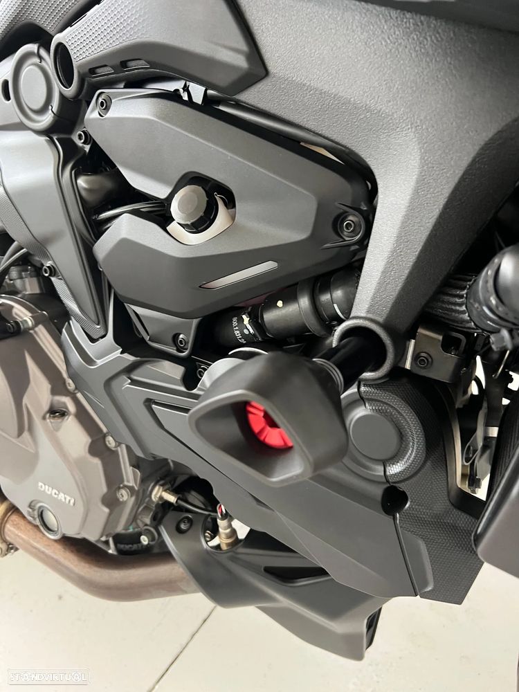 Ducati Monster 937 - 13