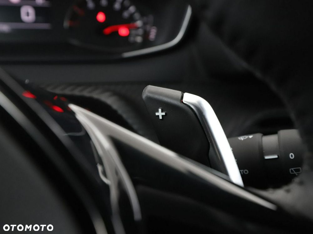 Peugeot 2008 PureTech 130 EAT8 Allure - 34