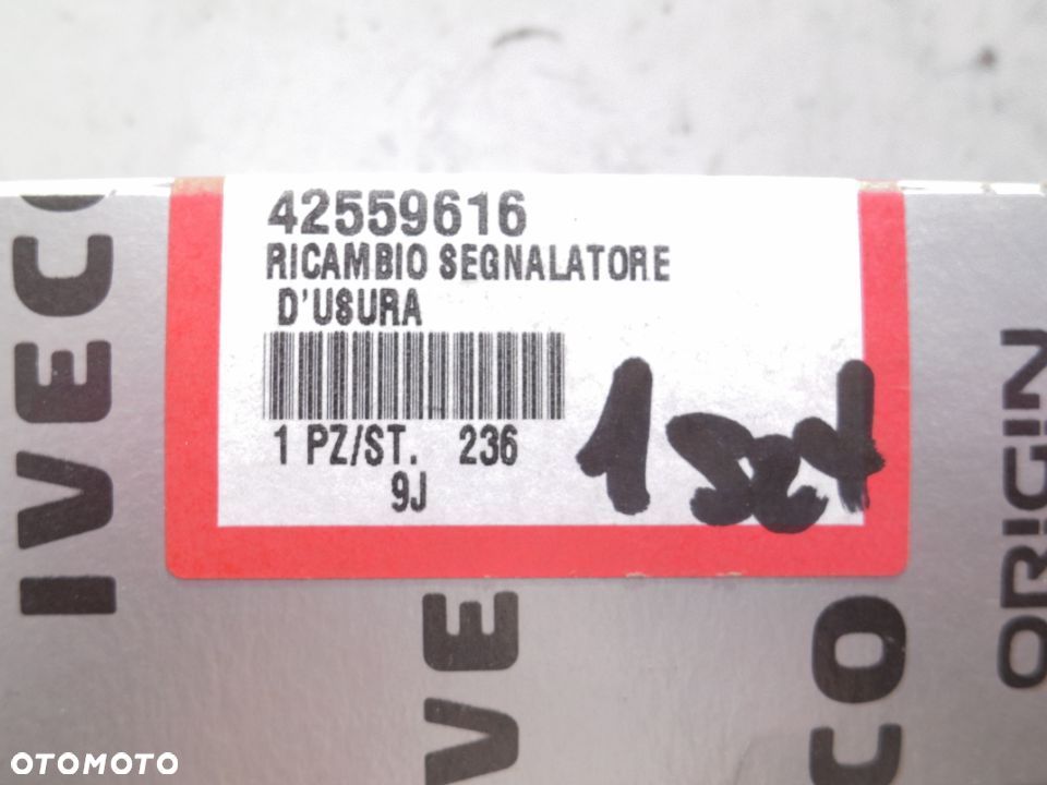 Iveco Daily V VI czujnik zużycia klocków 42559616 POSIADAM DWA KOMPLETY O TAKIM OZNACZENIU - 2