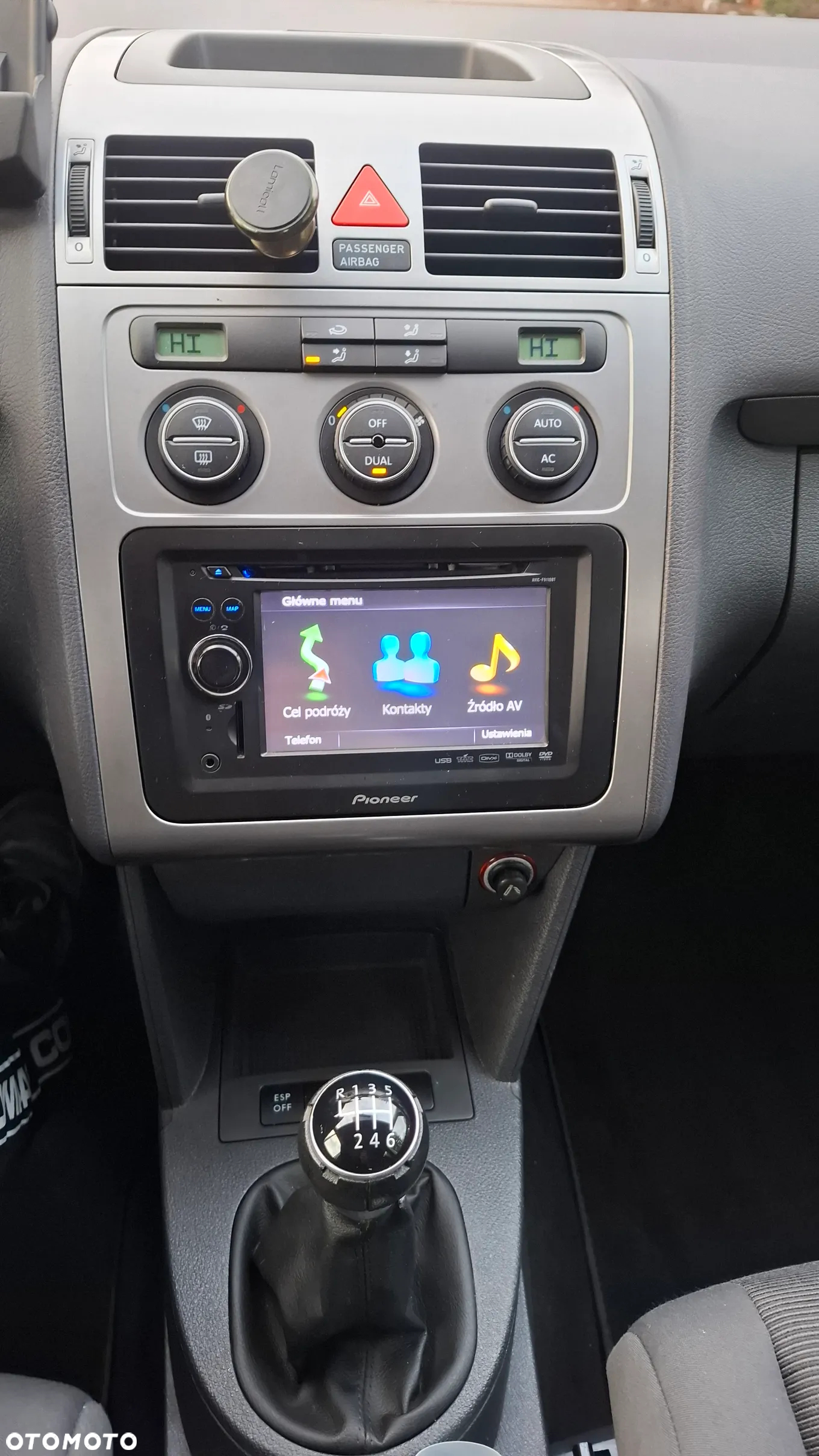 Volkswagen Touran 1.9 TDI DPF Conceptline - 17