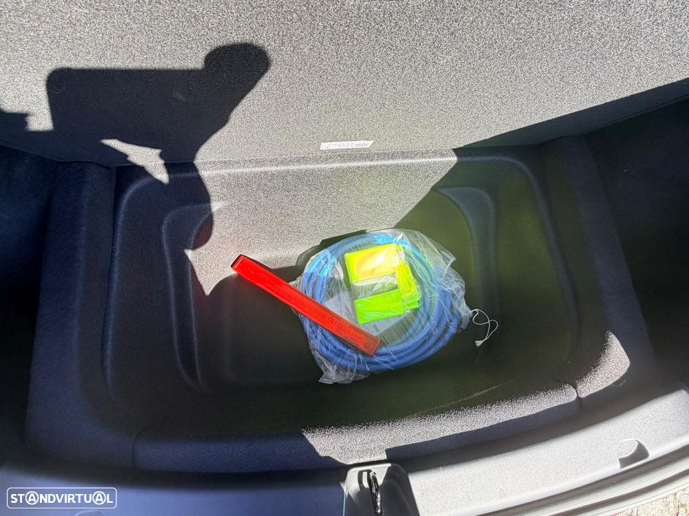 Tesla Model Y RWD - 15