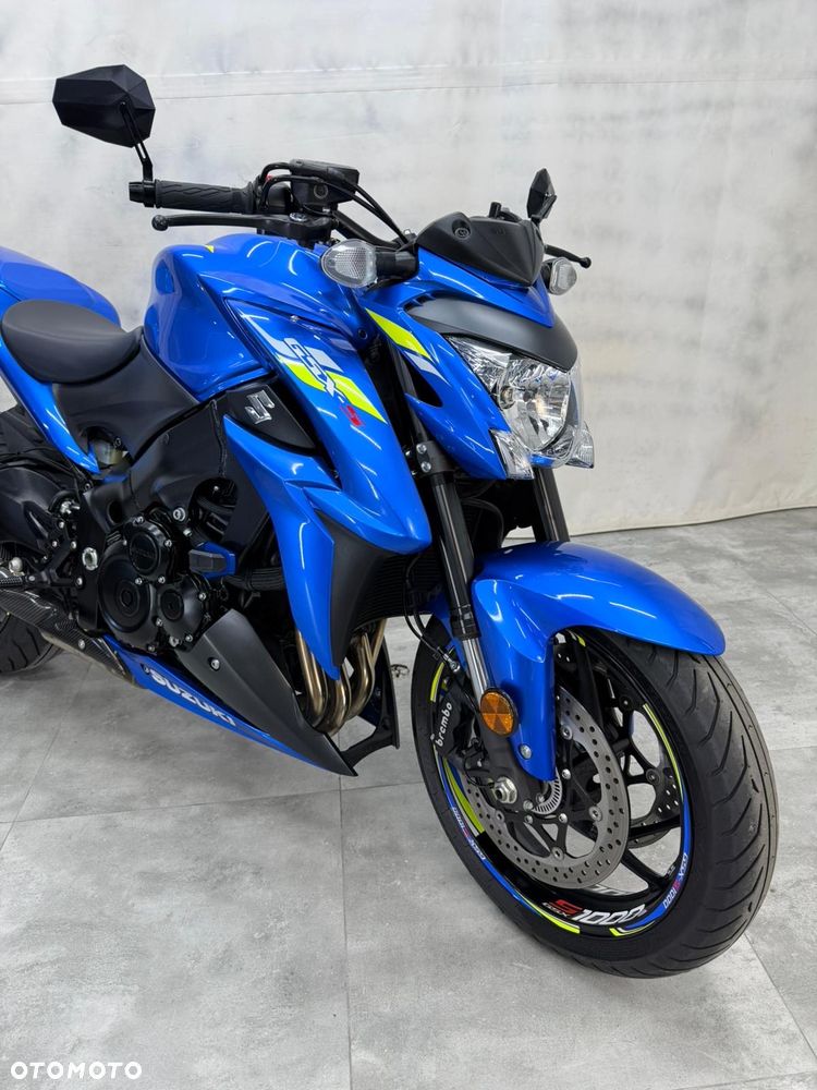 Suzuki GSX 1000 - 30