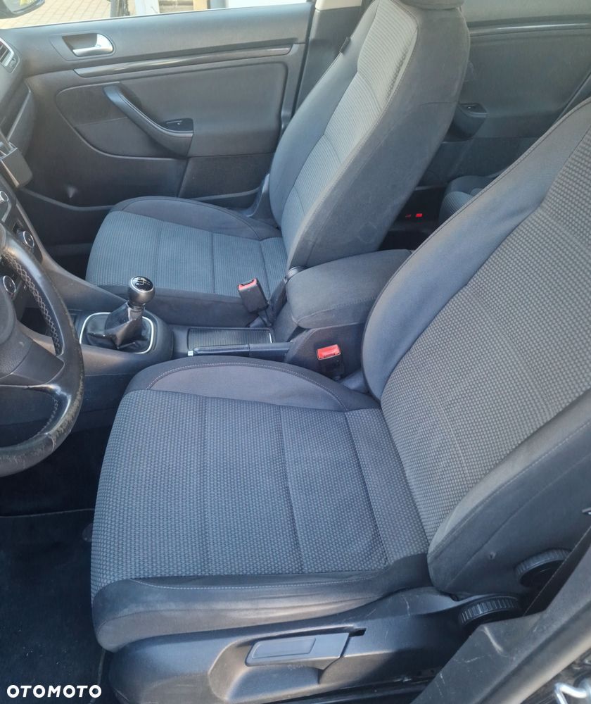 Volkswagen Golf 1.6 TDI Comfortline - 5