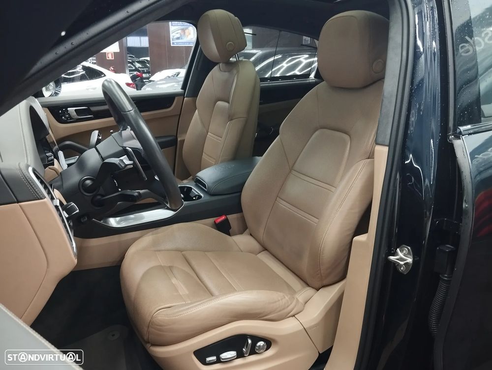 Porsche Cayenne Coupé Turbo S E-Hybrid - 27