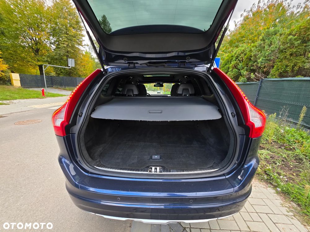 Volvo XC 60 - 38