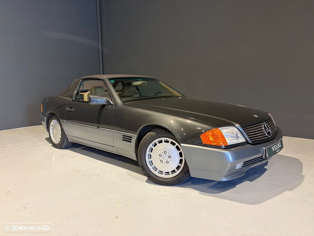 Mercedes-Benz SL 300 - 2