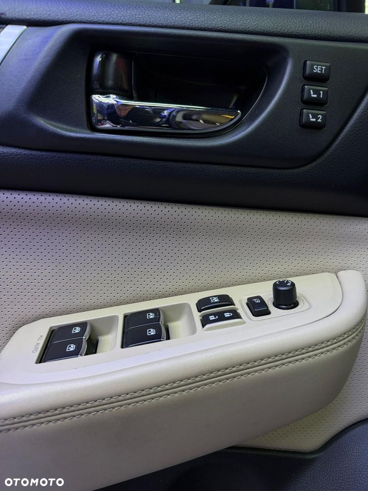 Subaru Outback 2.0D Exclusive Lineartronic - 13