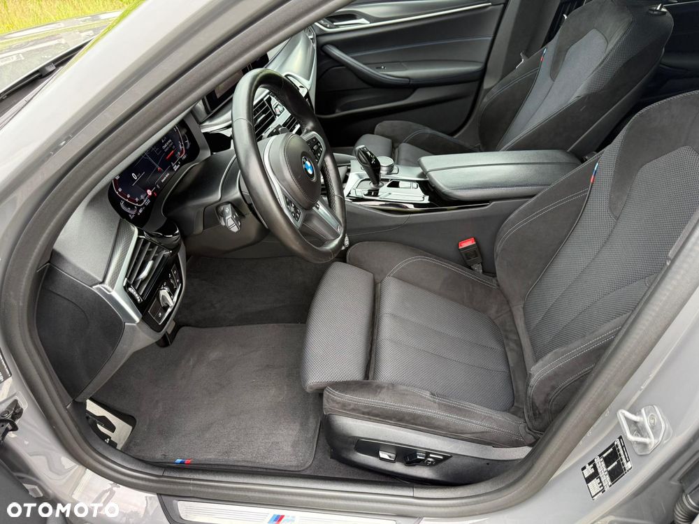 BMW Seria 5 520d mHEV M Sport sport - 22