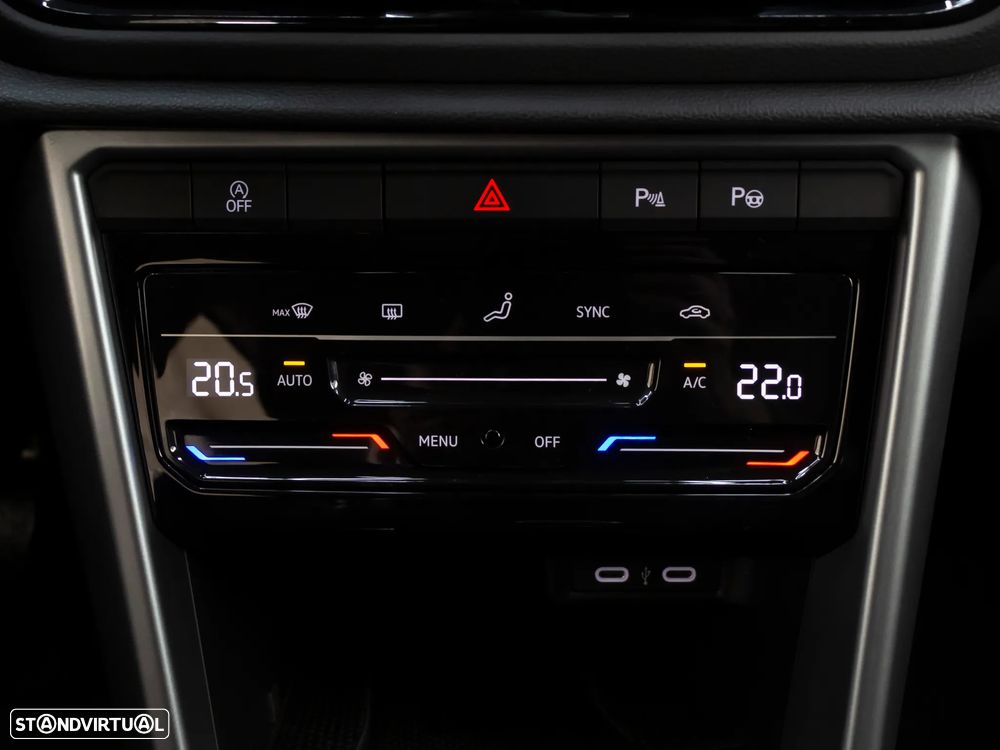 VW T-Roc 1.0 TSI Urban - 36