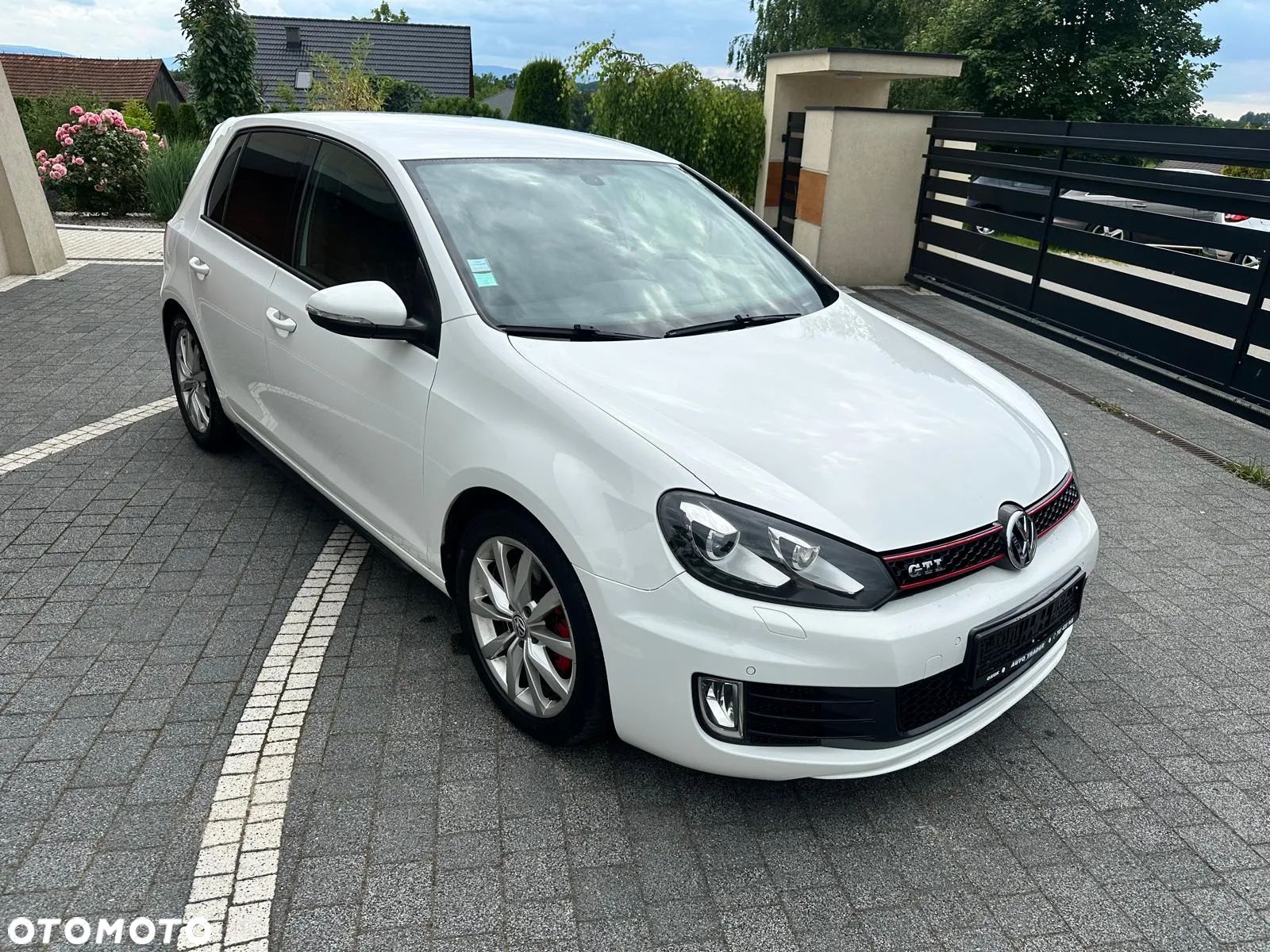 Volkswagen Golf 2.0 GTI - 1