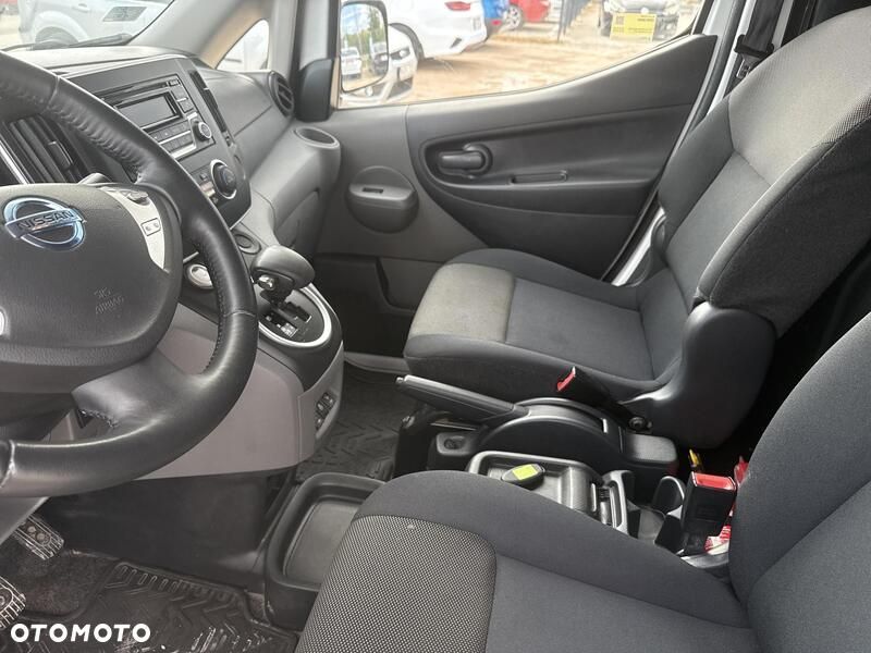 Nissan NV200 - 11