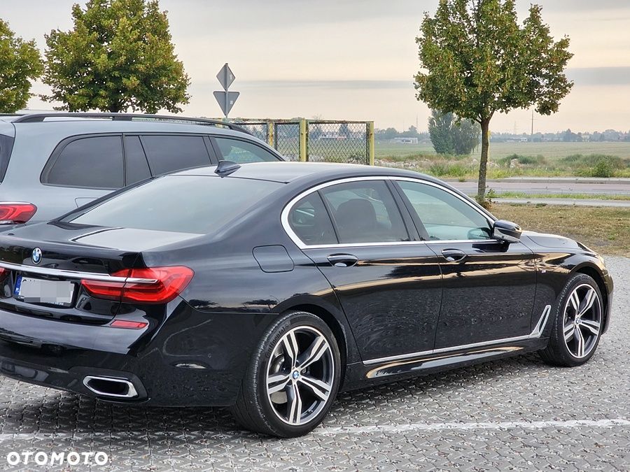 BMW Seria 7 740d xDrive - 6
