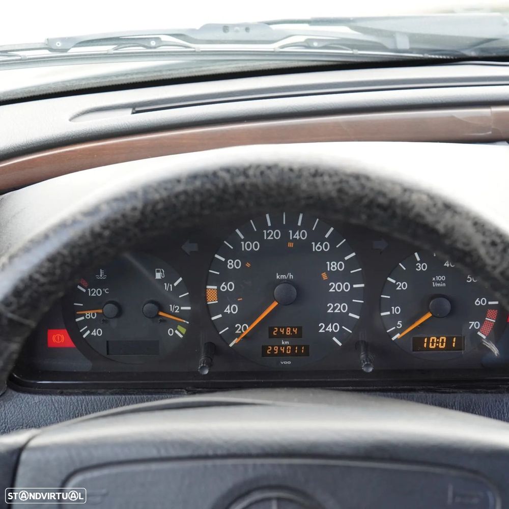 Mercedes-Benz C 200 D Elegance - 15