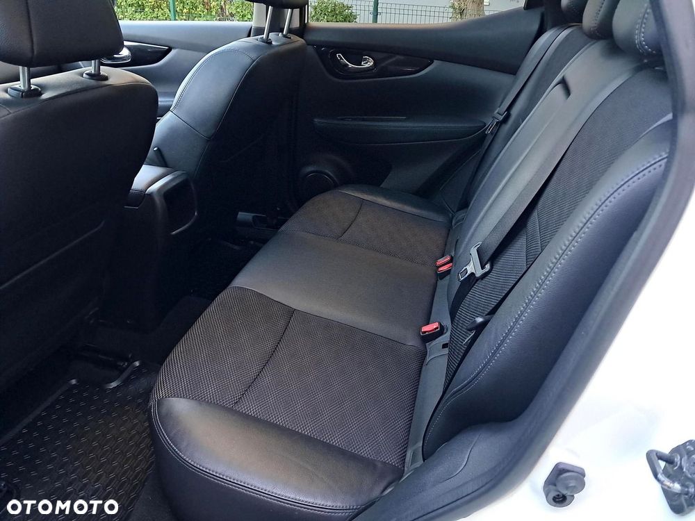 Nissan Qashqai 1.6 DCi 4x4 Tekna EU6 - 13