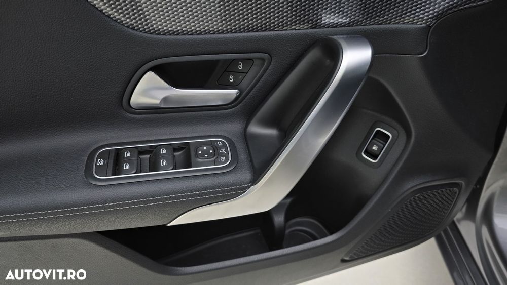 Mercedes-Benz A - 11