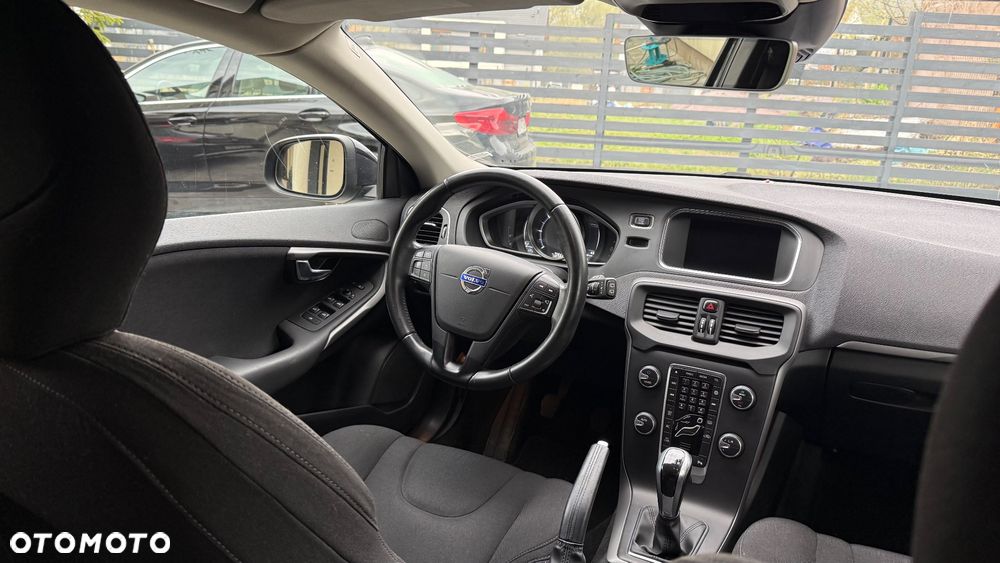 Volvo V40 D2 Summum - 30