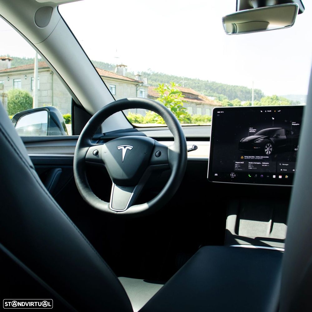 Tesla Model Y Long Range Dual Motor AWD - 17