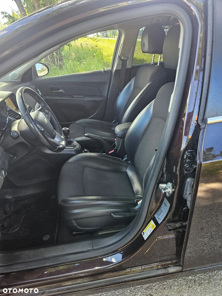 Chevrolet Cruze 1.8 LT+ - 19