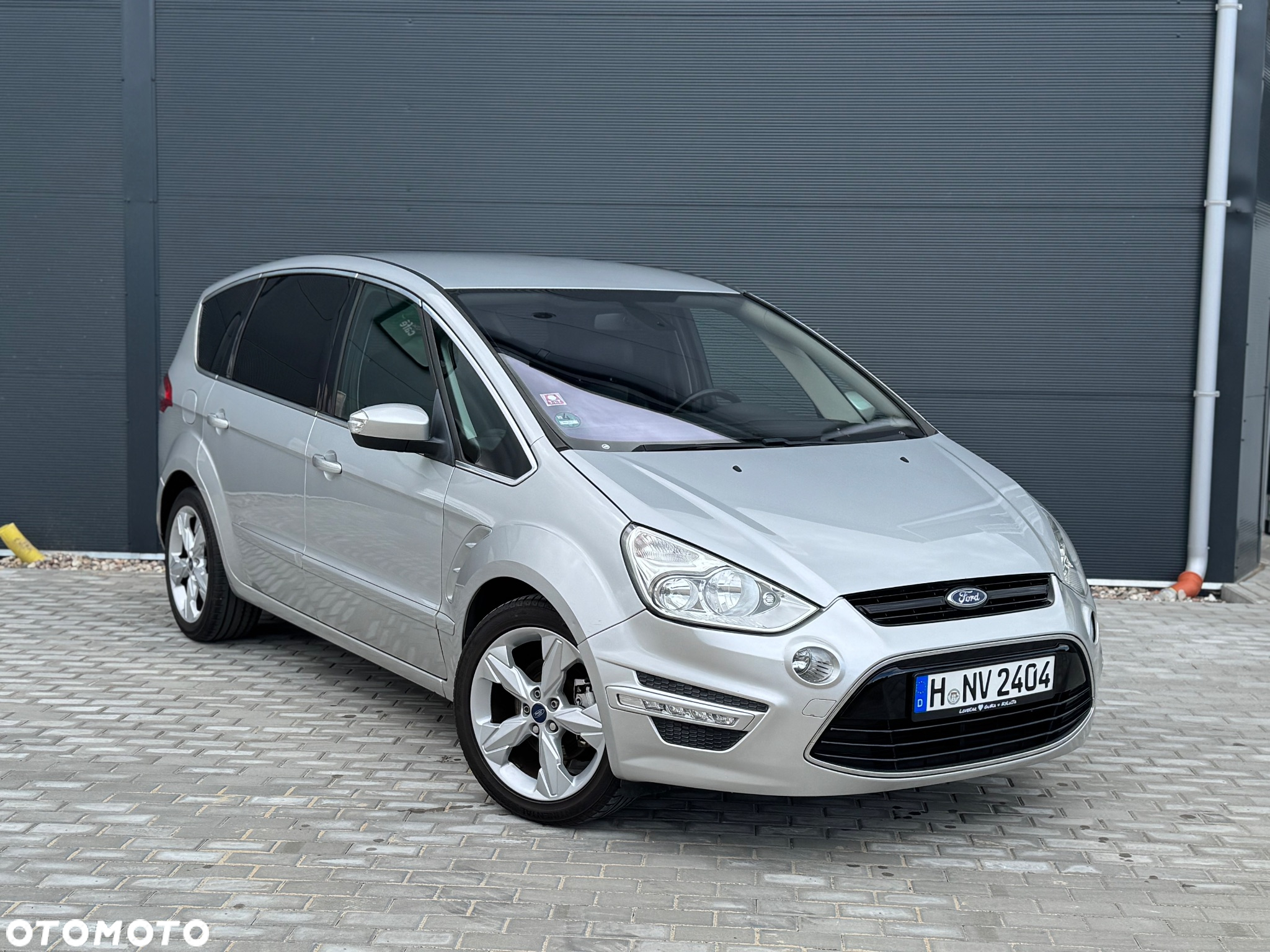 Ford S-Max - 14