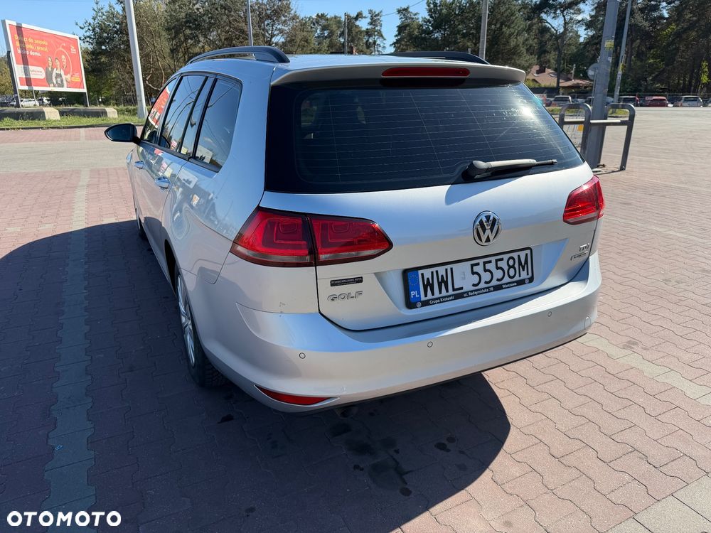 Volkswagen Golf 1.6 TDI Trendline DSG - 10