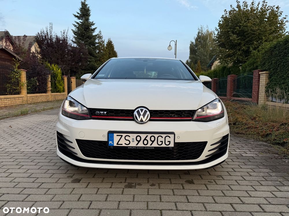 Volkswagen Golf VII 2.0 TSI BMT GTI - 29