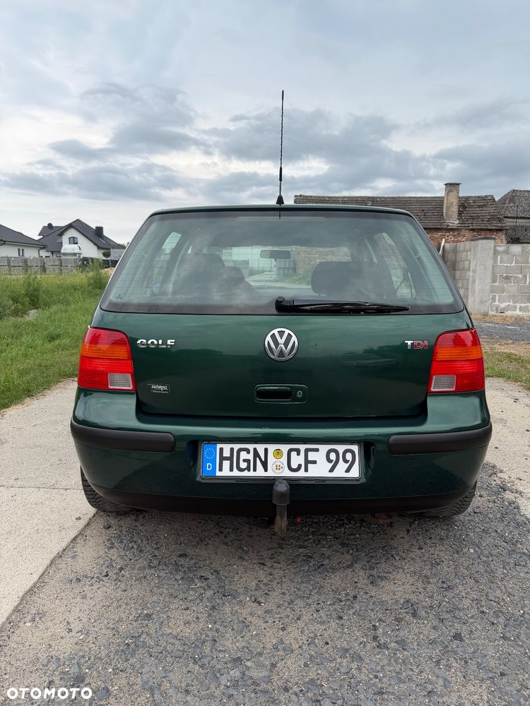 Volkswagen Golf 1.9 TDI Comfortline - 6