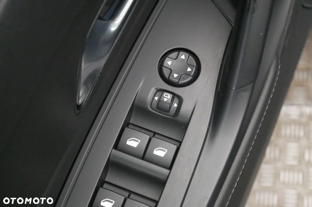 Peugeot 308 - 26
