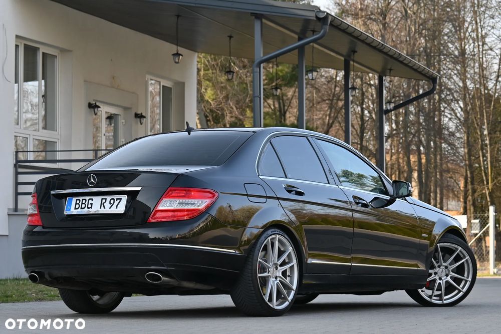 Mercedes-Benz Klasa C 350 CDI DPF 7G-TRONIC BlueEFFICIENCY Avantgarde - 14