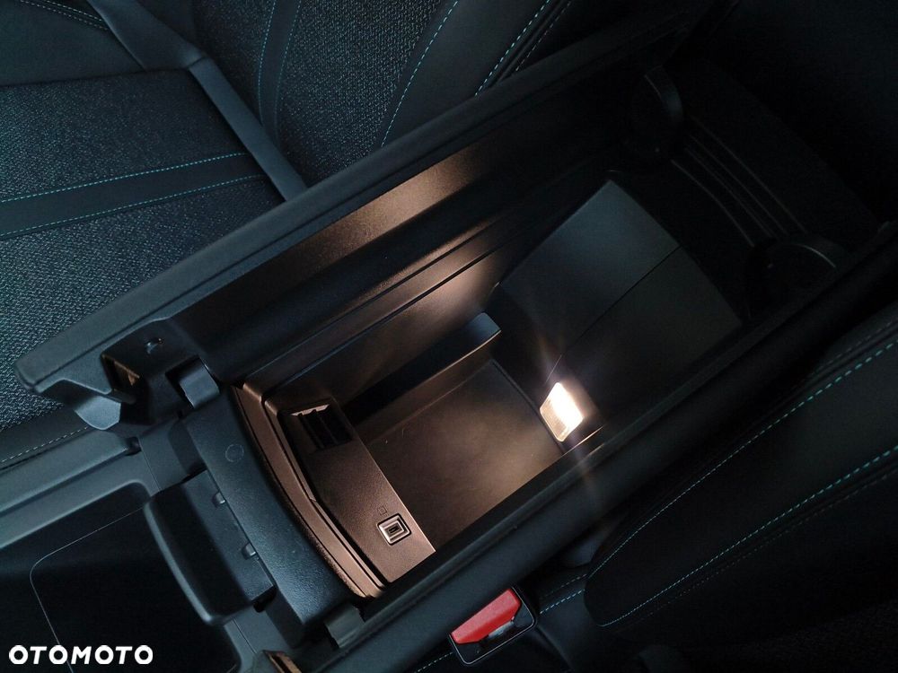 Peugeot 308 1.2 PureTech Allure Pack S&S EAT8 - 23