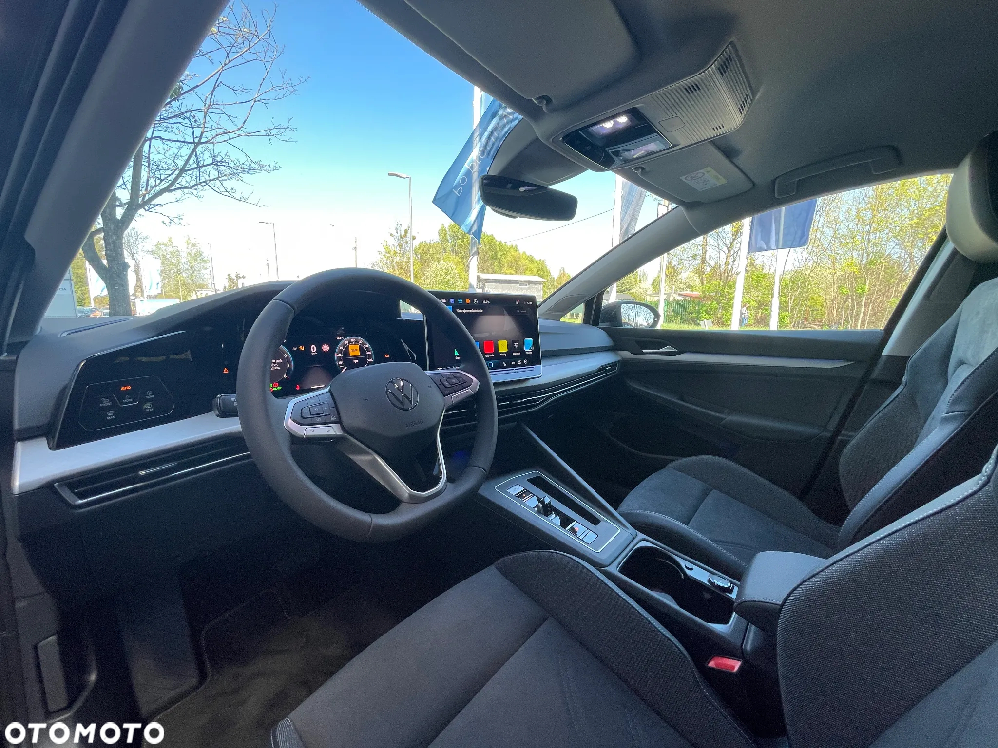 Volkswagen Golf - 12