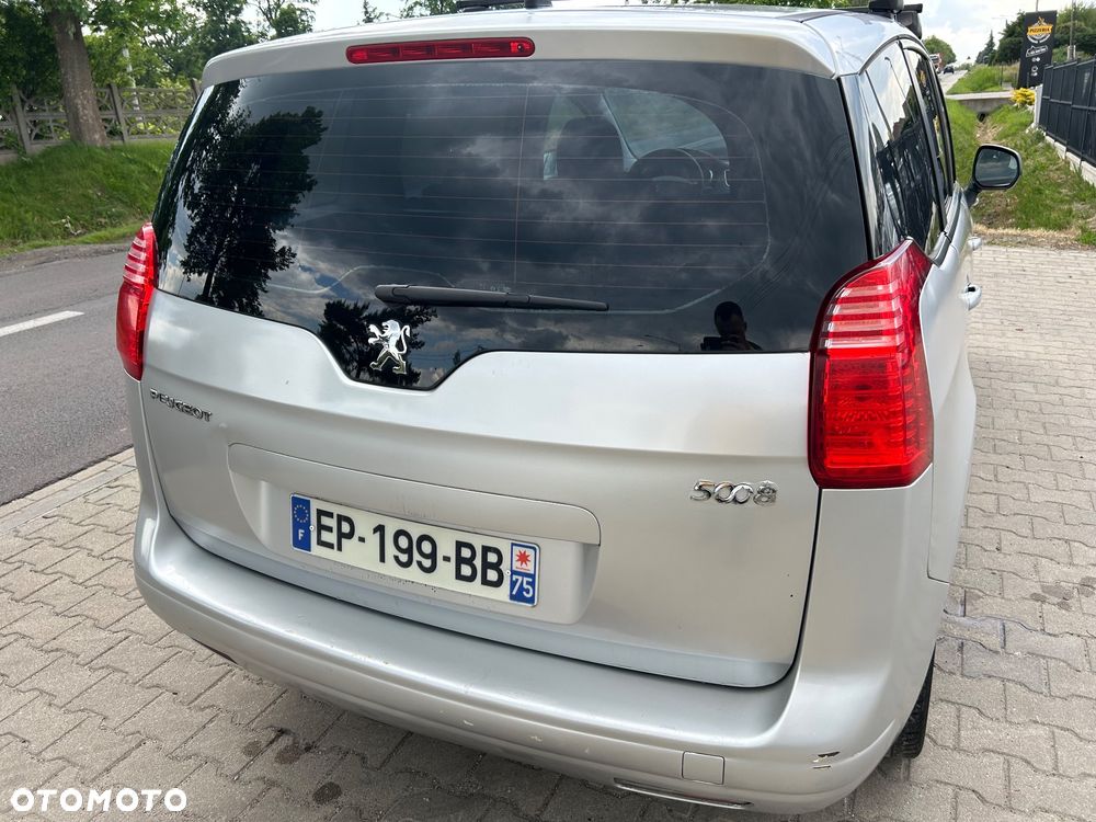 Peugeot 5008 - 31