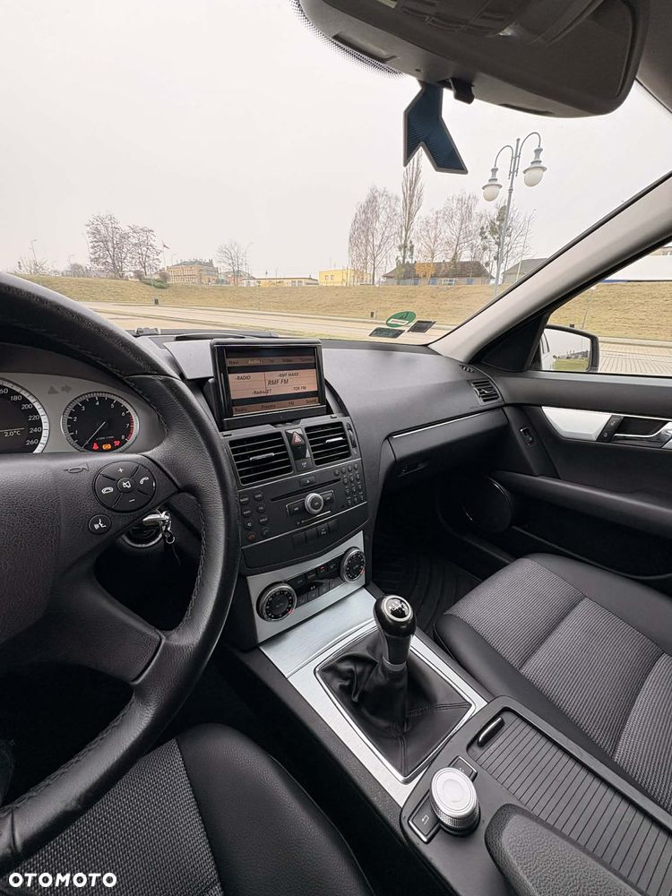 Mercedes-Benz Klasa C 180 K BlueEff Classic - 16