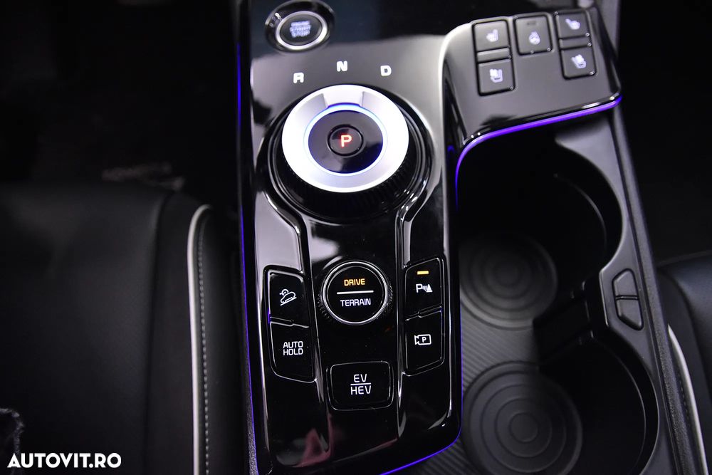 Kia Sportage 1.6 T-GDI AWD Plug-in Hybrid Paket GT-Line - 17