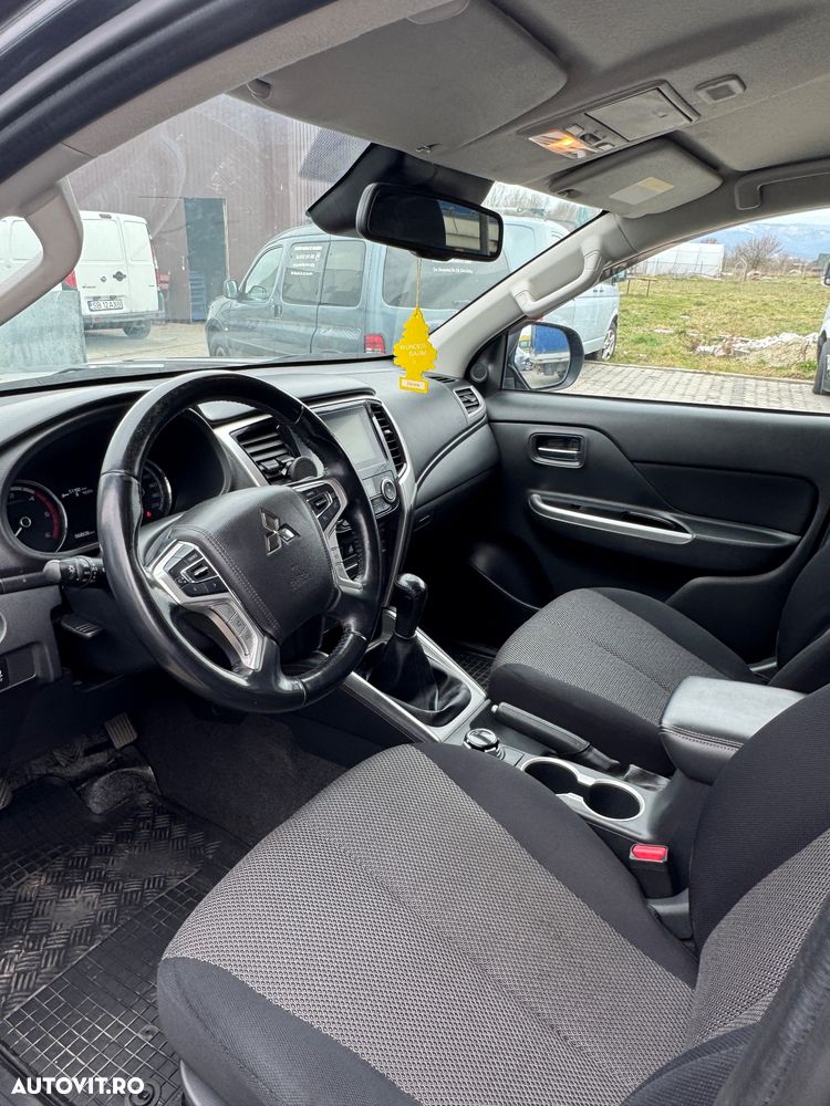 Mitsubishi L200 Double Cab 2.2 DI-D M/T Invite - 6