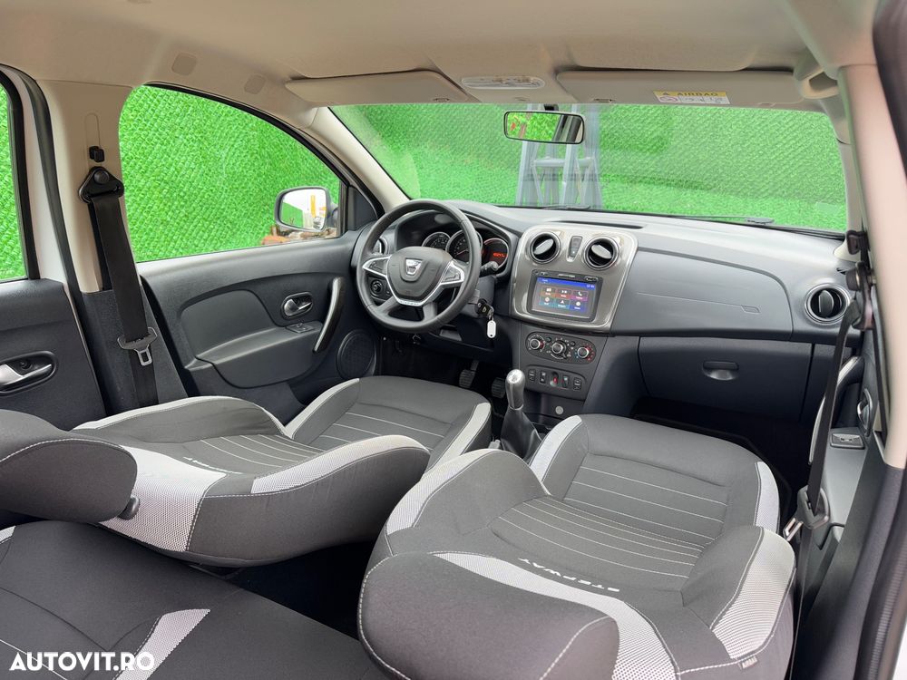Dacia Sandero - 8