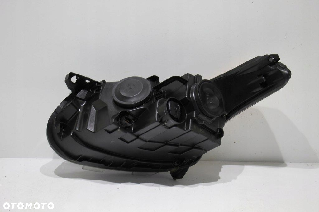 Citroen C3 Picasso Lampa Przód Przednia Prawa Ładna 08r Brak Uszka - 2