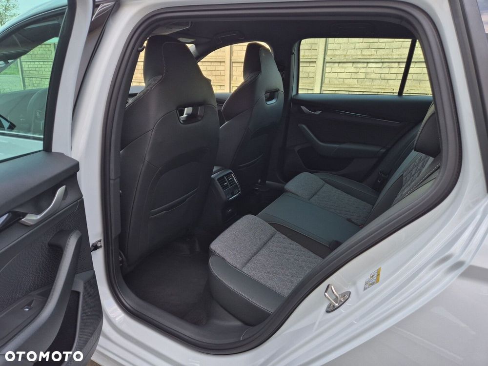 Skoda Octavia 1.5 TSI mHEV Sportline DSG - 16