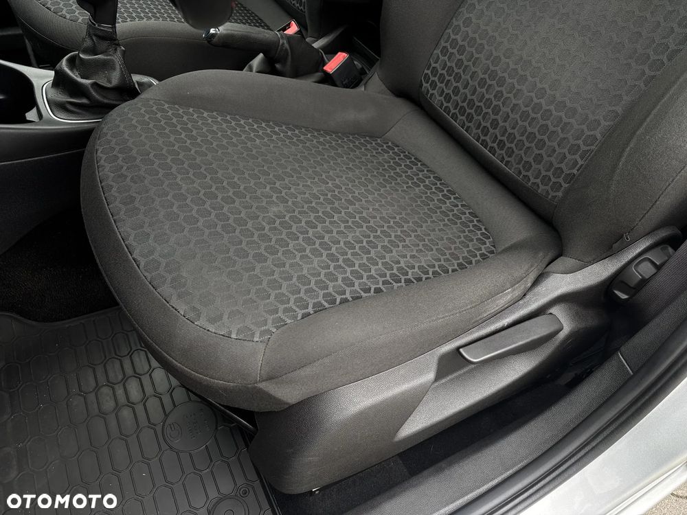 Opel Corsa 1.4 Enjoy - 12