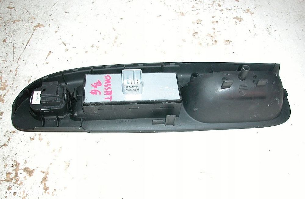 PASSAT B6 PANEL PRZEŁĄCZNIK SZYB - 2