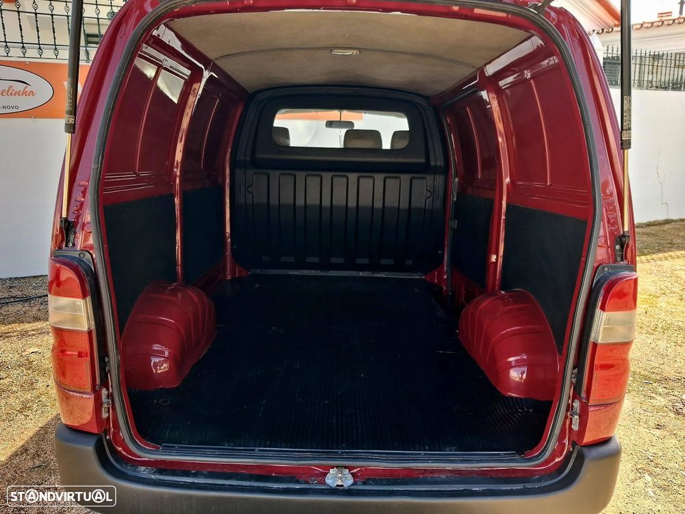 Toyota HiAce 2.4 D LXH12LB - 9