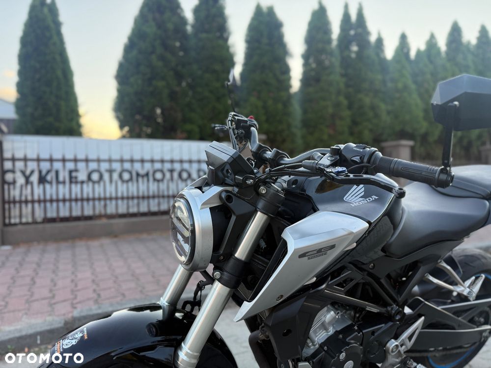 Honda CB - 22