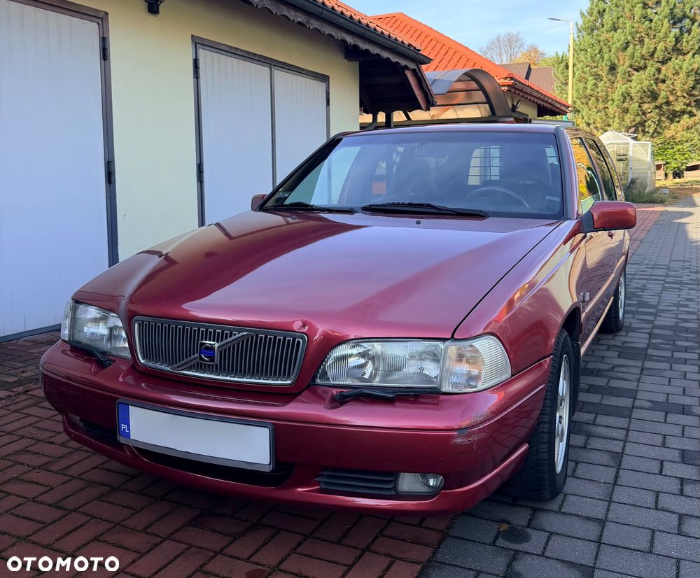 Volvo V70 2.4 - 16